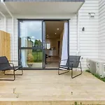 Urban Pulse Townhouse With Parking